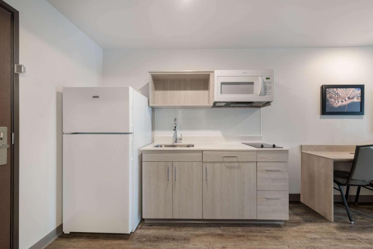 Woodspring Suites Concord-Charlotte Speedway エクステリア 写真