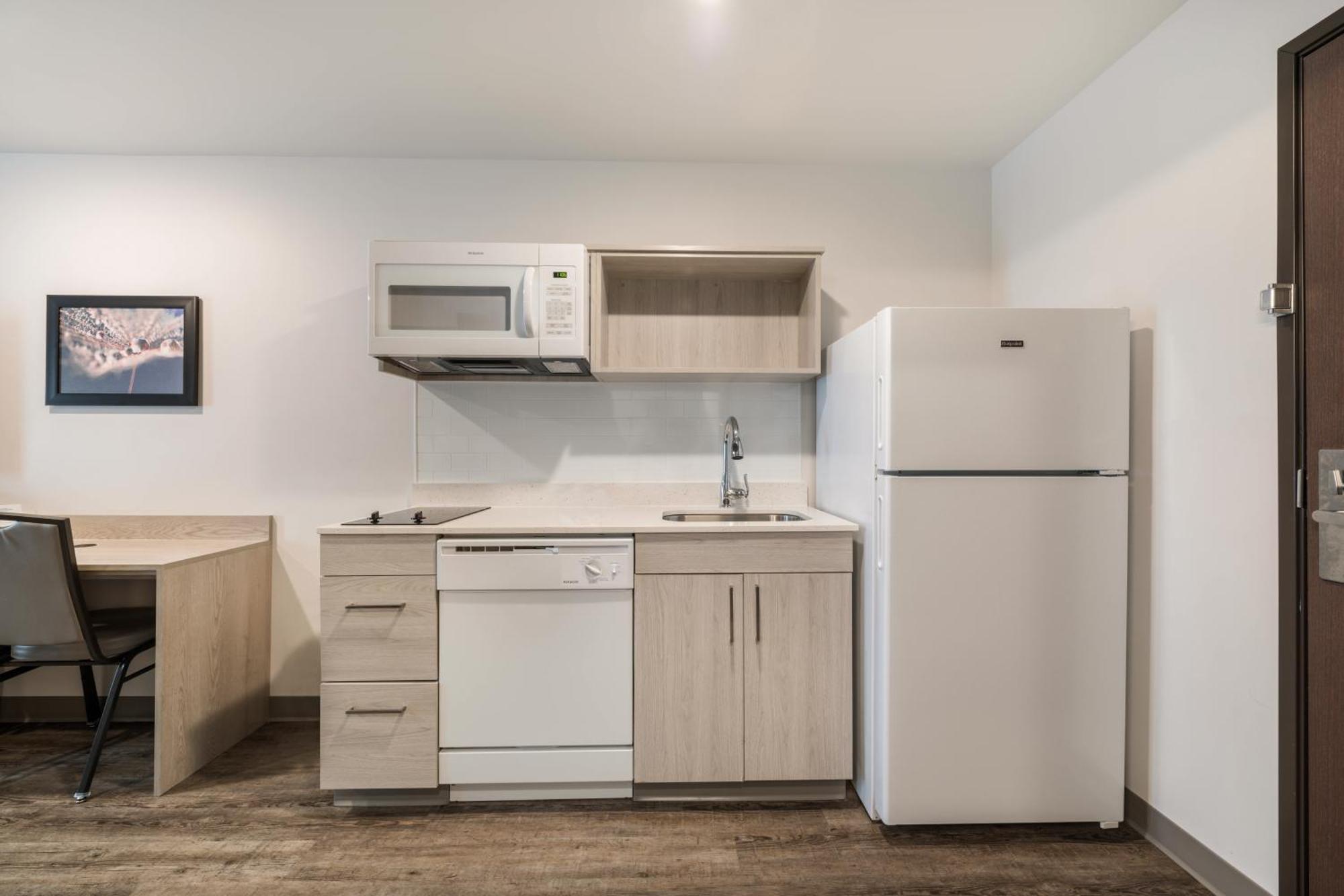 Woodspring Suites Concord-Charlotte Speedway エクステリア 写真